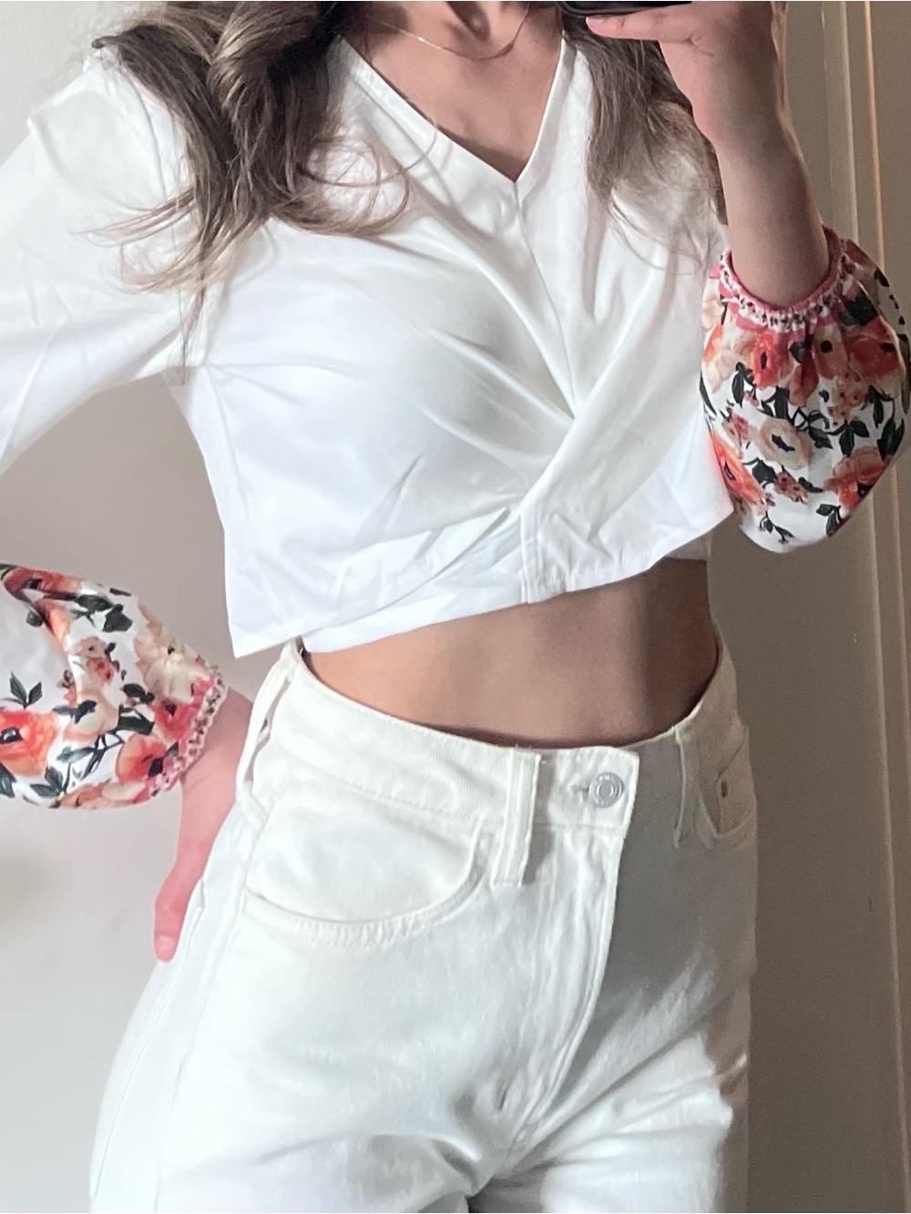 Floral-Sleeve White V-Neck Twist Cropped Top, with an HM WIDE WHITE REGULAR PANT